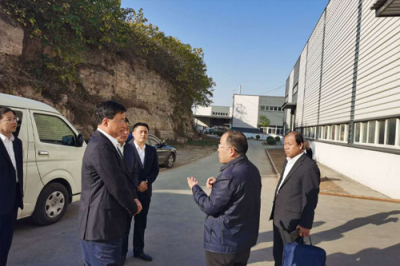 平陰縣委書記楊旭東來公司視察