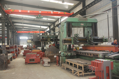 鑽攻加工中(zhōng)心